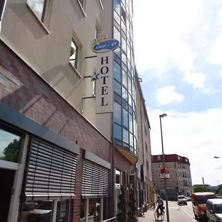 Sleep & Go Otel
